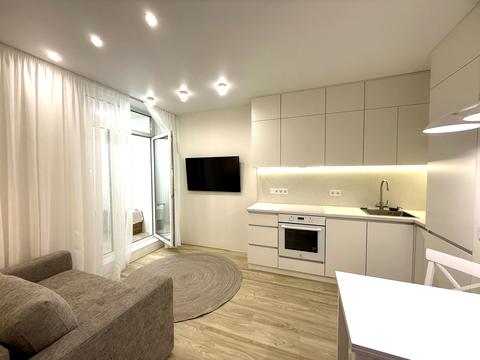 квартира по адресу Киев, Салютная ул., (Будинок 02301-02303)