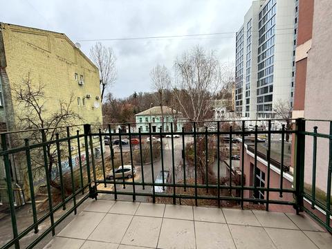 квартира за адресою Гоголівська вул., 21