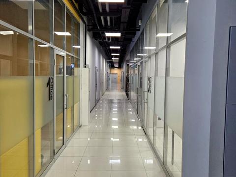 комерційна за адресою Борщагівська вул., 154