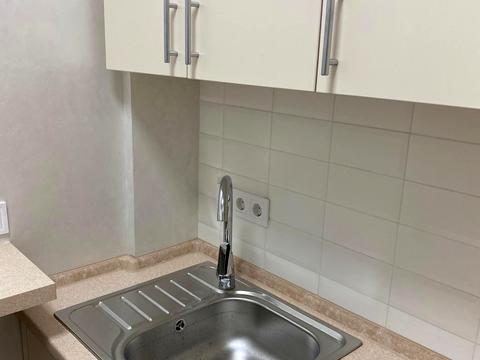 комерційна за адресою Жилянська вул., 68