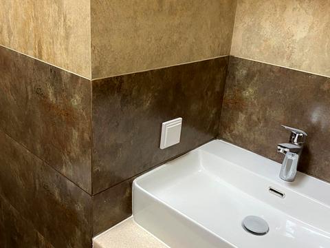 комерційна за адресою Жилянська вул., 68