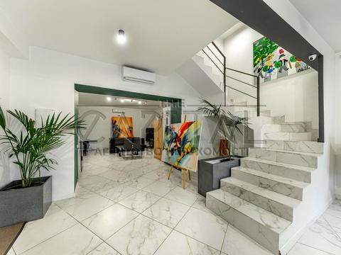 комерційна за адресою Болсуновська вул. (Сергія Струтинського), 23