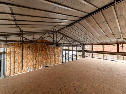 комерційна за адресою Болсуновська вул. (Сергія Струтинського), 23