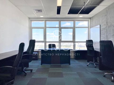 комерційна за адресою Кловський узвіз, 7