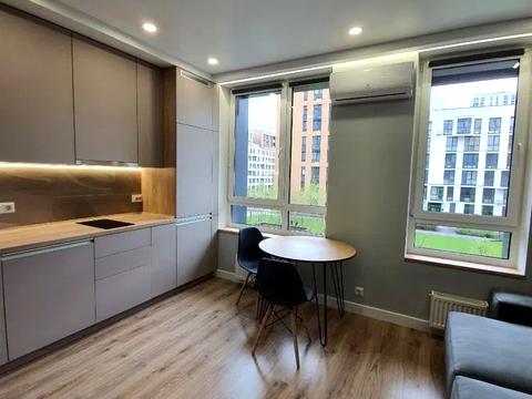 квартира по адресу Салютная ул., (Будинок 02301-02303)