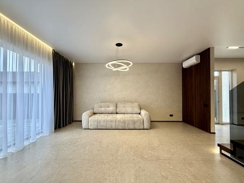 будинок за адресою с. Петропавлівська борщагівка, Макарівська вул., 39