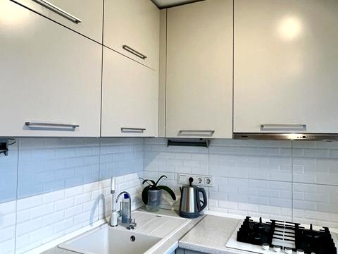 квартира за адресою Лаврська вул. (Січневого Повстання), 4а