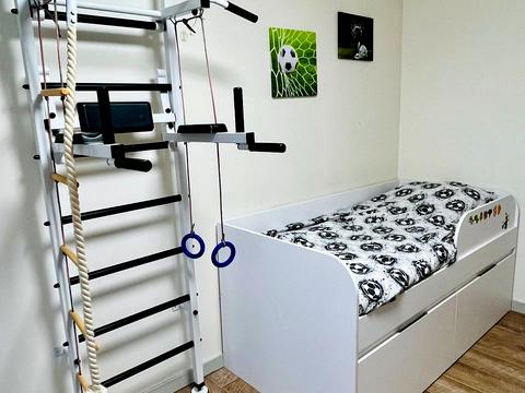 квартира за адресою Лаврська вул. (Січневого Повстання), 4а