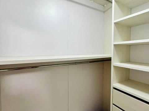 квартира за адресою Лаврська вул. (Січневого Повстання), 4а