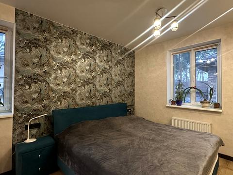 будинок за адресою Українська вул.