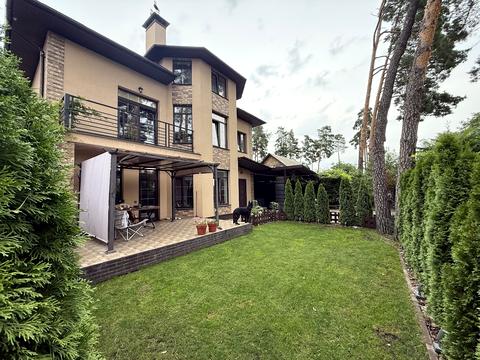 будинок за адресою Українська вул.