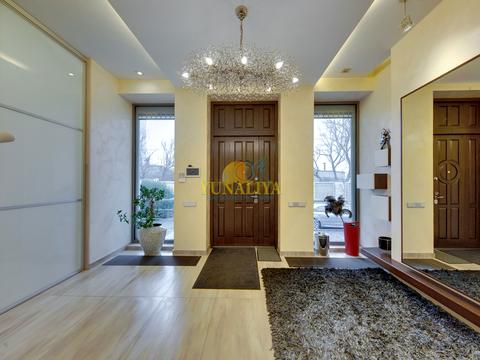 дом по адресу Снежнянский пер.