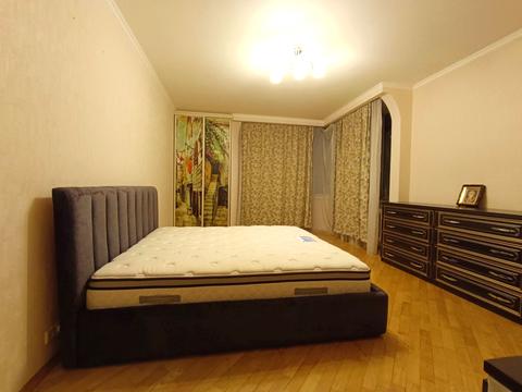 квартира за адресою Миколи Бажана просп., 14