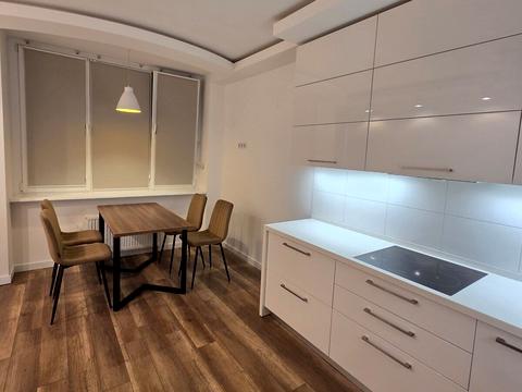 квартира за адресою Академіка Глушкова просп., 9-В