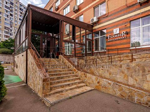 комерційна за адресою Київ, Срібнокільська вул., 12