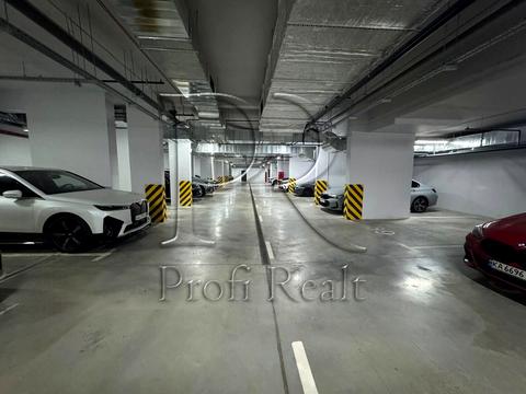 паркомісце за адресою Дніпровська набережна вул., 15-Д