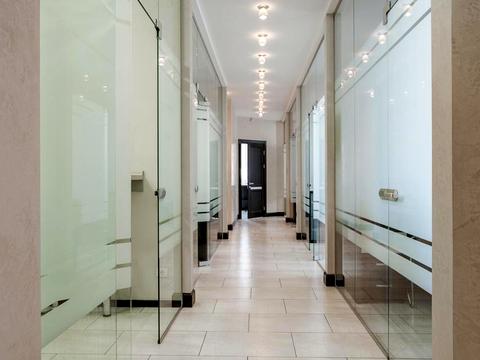 комерційна за адресою Валерія Лобановського просп. (Червонозоряний), 4-Б