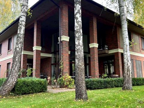 будинок за адресою Берестейське шосе (Брест-Литовське)