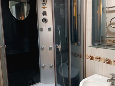 квартира за адресою Петра Калнишевського вул. (Михайла Майорова), 1