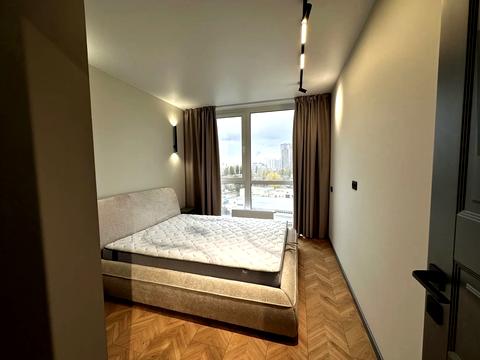 квартира за адресою Причальна вул., 14