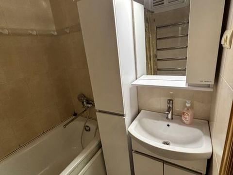 квартира за адресою Героїв Оборони вул., 3