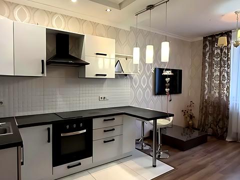 квартира за адресою Анни Ахматової вул., 34