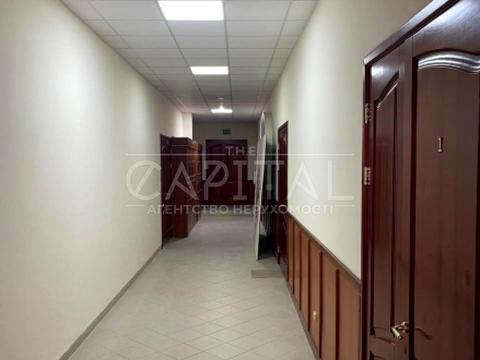 комерційна за адресою Євгена Коновальця вул. (Щорса), 36-Б