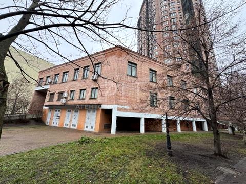 комерційна за адресою Євгена Коновальця вул. (Щорса), 36-Б