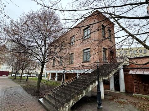 комерційна за адресою Євгена Коновальця вул. (Щорса), 36-Б