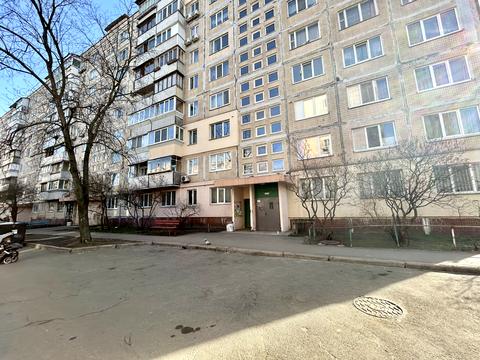 кімната за адресою Романа Шухевича просп. (Генерала Ватутіна), 8г