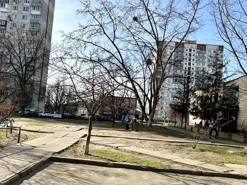 кімната за адресою Романа Шухевича просп. (Генерала Ватутіна), 8г