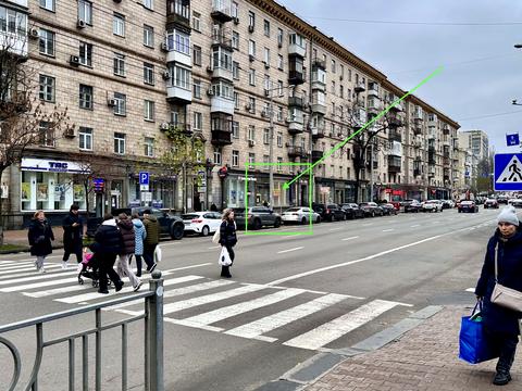 комерційна за адресою Велика Васильківська вул. (Червоноармійська), 132