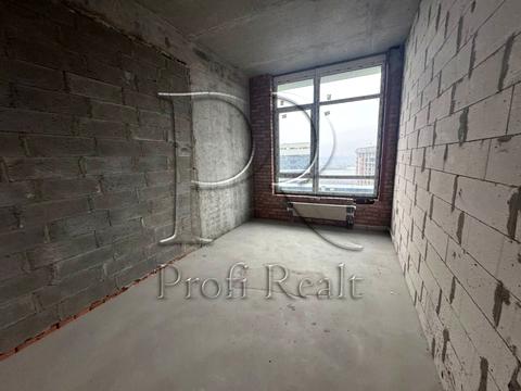 квартира за адресою Причальна вул., 8