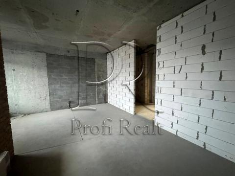 квартира за адресою Причальна вул., 8