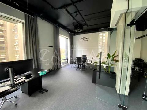 коммерческая по адресу Антоновича ул. (Горького), 74