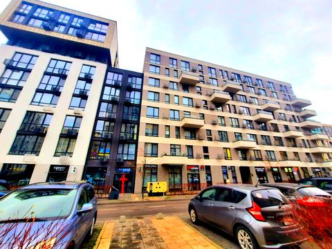 комерційна за адресою Київ, Салютна вул., 2к9