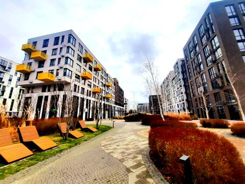 комерційна за адресою Київ, Салютна вул., 2к9