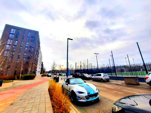 комерційна за адресою Київ, Салютна вул., 2к9