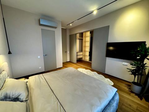 квартира по адресу Андрея Верхогляда ул. (Михайла Драгомирова), 17-В