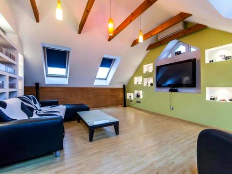 дом по адресу локомотивна