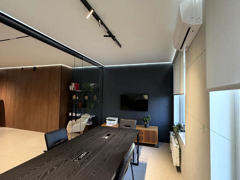 комерційна за адресою Академіка Заболотного вул., 1-А