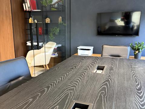 комерційна за адресою Академіка Заболотного вул., 1-А