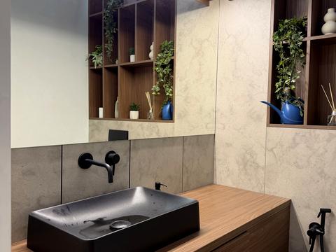 комерційна за адресою Академіка Заболотного вул., 1-А