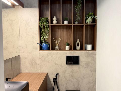 комерційна за адресою Академіка Заболотного вул., 1-А