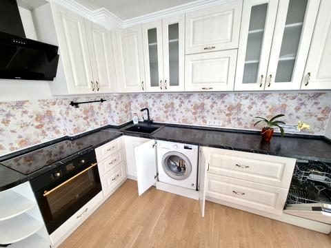 квартира по адресу Феодосийская ул., 3-В