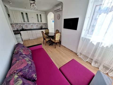 квартира по адресу Феодосийская ул., 3-В