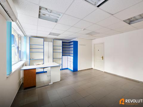 комерційна за адресою Тараса Шевченка бульв., 38