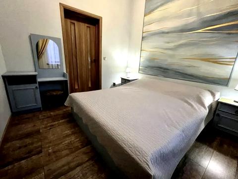 квартира по адресу Набережно-Крещатицкая ул., 7