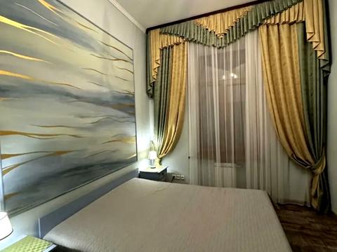 квартира по адресу Набережно-Крещатицкая ул., 7