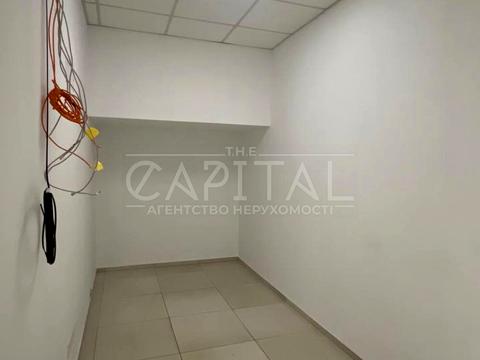 коммерческая по адресу Николая Михновского бульв. (Дружбы народов), 1